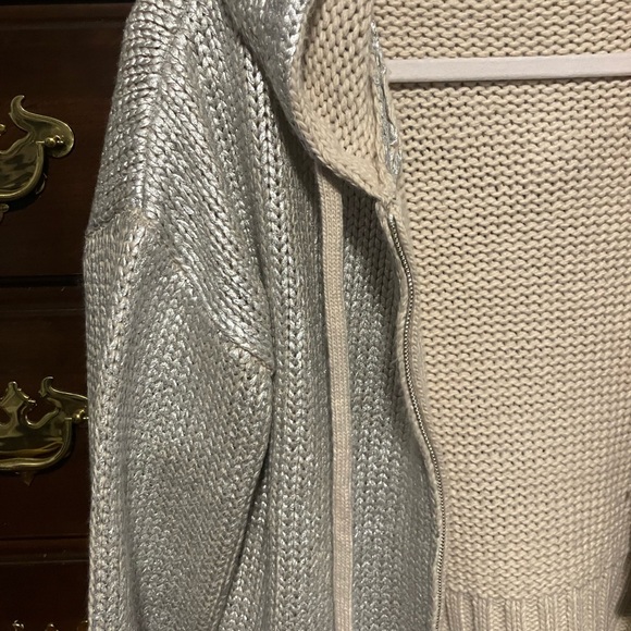 Silver platted jacket with zipper - Picture 5 of 6